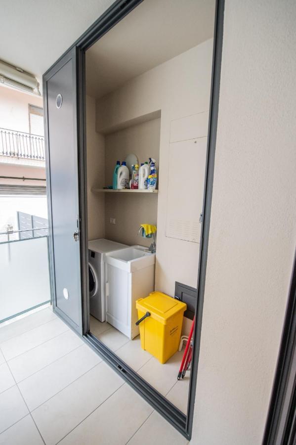 Home Square Milazzo Luaran gambar